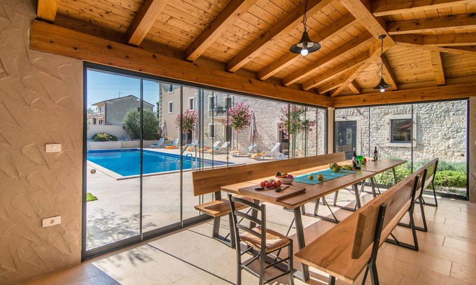 Kringa Villa | Stunning Villa in Kringa with Swimming Pool