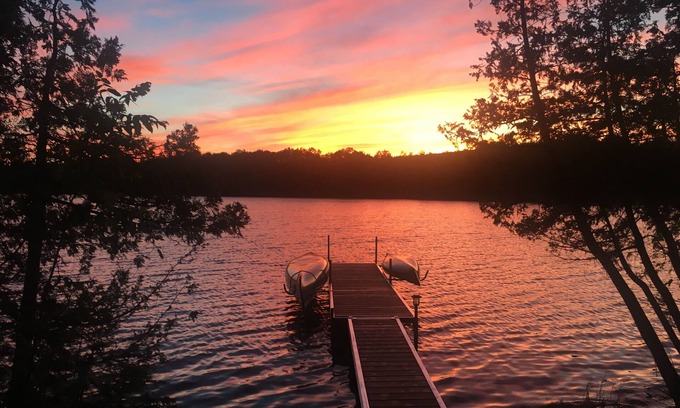 Garland House | Stunning Waterfront Guest Suite on W. Garland Pond