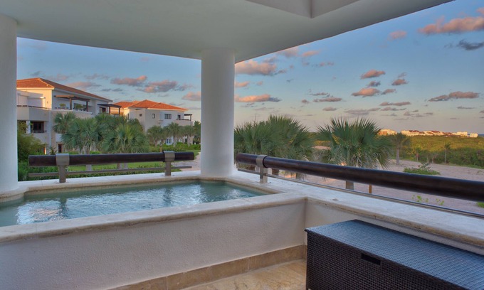 Punta Cana Apartment | Stupendous 2-Bedroom Condo with Balcony, Golf View & Wi-Fi - 15 min from PUJ