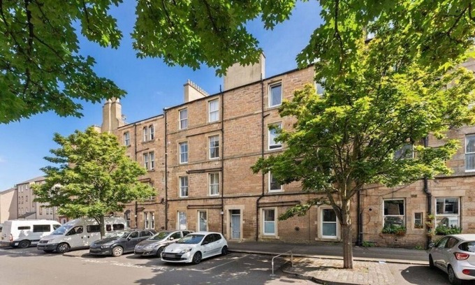 Leith Apartment | Stylish 1 Bed Edinburgh City Centre Apartment
