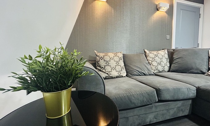 Eastbourne City Centre Apartment | Stylish 1 Bed Flat in central Eastbourne