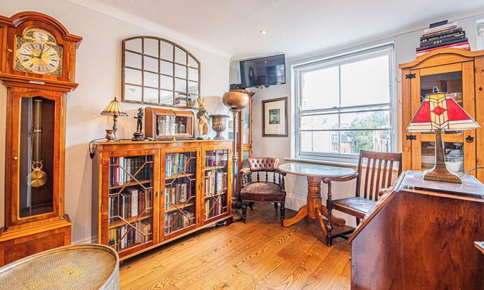 London City Centre Condo | Stylish 1-Bed Flat in Soho - Prime Central London