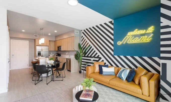 Edgewater Condo | Stylish 1BR + Den in the Heart of Miami