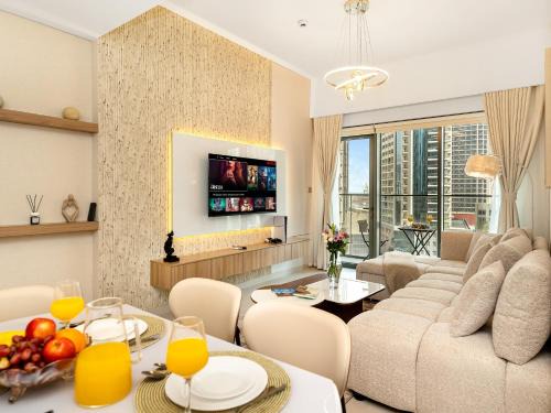 Downtown Dubai Apartment | Stylish 1BR DOWNTOWN Apartment with BALCONY - NEXT TO DUBAI MALL & BURJ KHALIFA