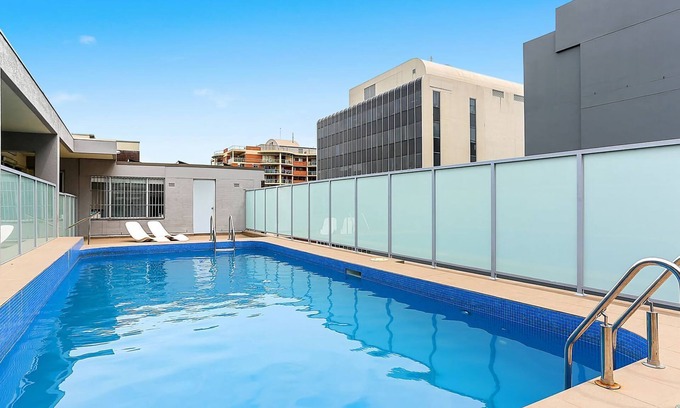 Bondi Junction Apartment | Stylish 1BR Haven in Bondi Junction