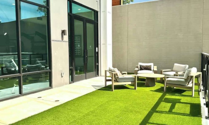 McNeil Apartment | Stylish 1BR Pool & Gym ATX