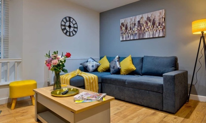 Stamford Apartment | Stylish 2-bed Apartment in Centre of Stamford