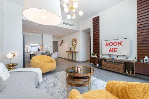 Dubai Apartment | Stylish 2-Bed Oasis with Pool in Peaceful Creek Harbour