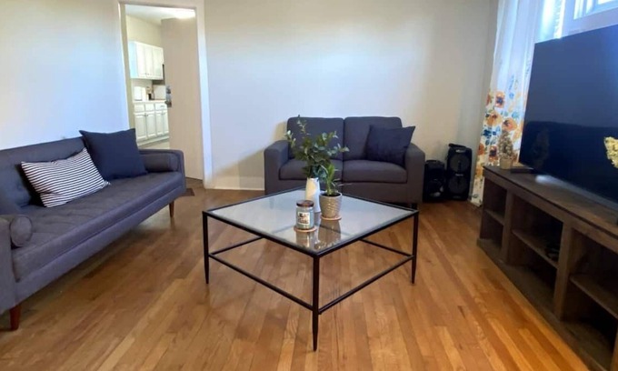 Irvington Apartment | Stylish 2-bedroom apartment