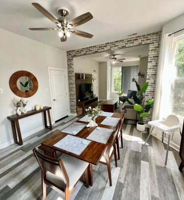 Hermosa Apartment | Stylish 3Bedroom Aparment w Games & Free Parking