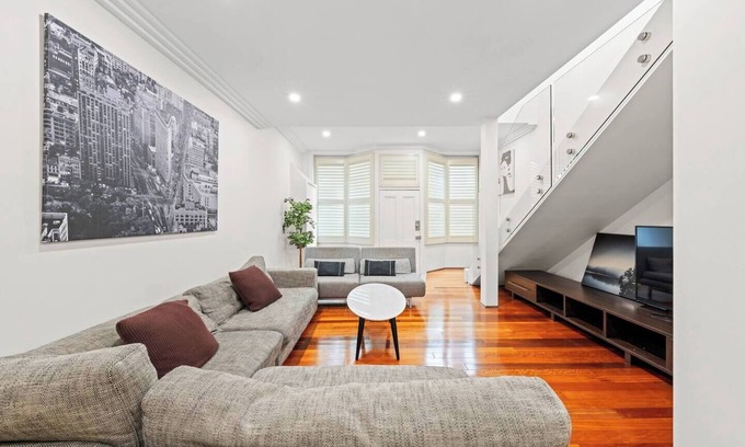 Ultimo House | Stylish 3BR House(Parking)/ICC&DarlingHarbour-8min