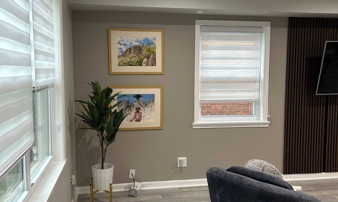 Washington House | Stylish 3BR Townhouse w/Backyard,and Easy Parking