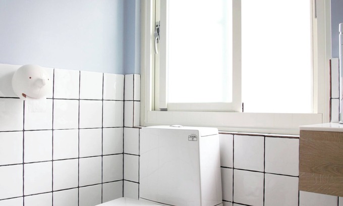 Songshan Apartment | Stylish 4F Large Studio, Taipei, Elevator, AC, 1 unit in a floor, Walk to MRT