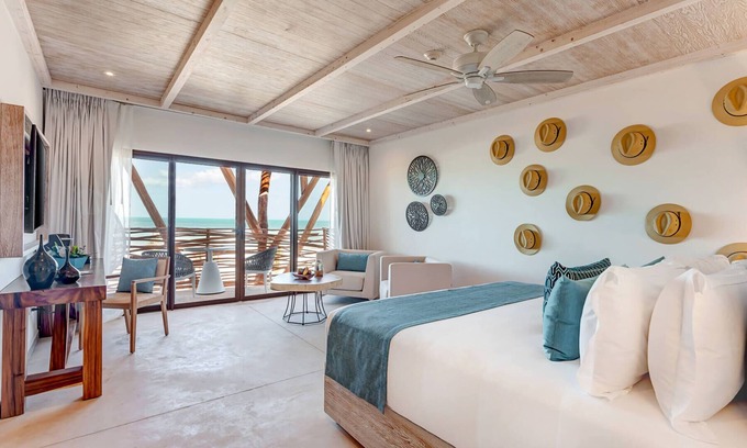 Isla Holbox Hotel | Stylish and Comfortable Stay in Holbox! Swimming Pool, Direct Beach Access!