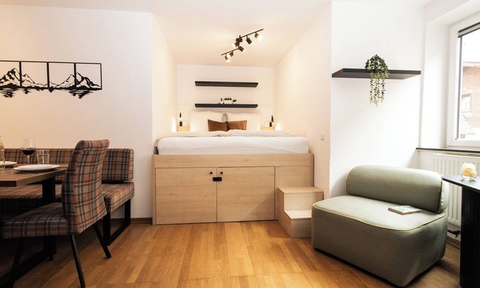 Hopfgarten Markt Apartment | Stylish apartment, just steps to the ski lift