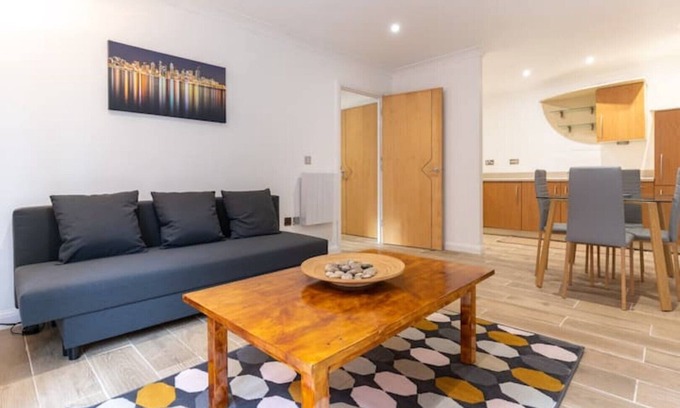 Birmingham City Centre Apartment | Stylish City Centre Apartment
