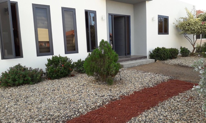 Oranjestad House | Stylish, clean and relaxing home