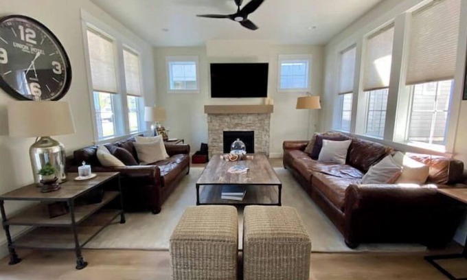 Garden City House | Stylish Executive Home in the Boise Foothills