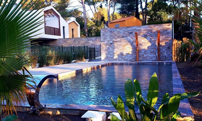 La Croix-Valmer Apartment | Stylish Garden Apartment with Pool, 500m from Beach, Sleeps 4