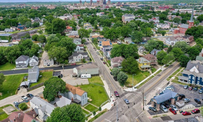 Dayton House | Stylish Home near Downtown-Historic Inner East