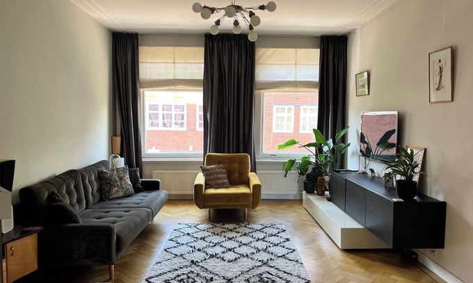 Scheldebuurt Apartment | Stylish & luxurious 3-BR apartment with roof terrace near RAI - also long term