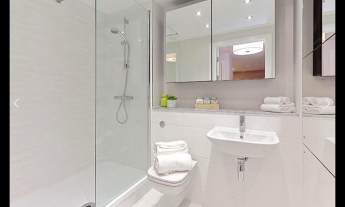 Holbeck Apartment | Stylish & Modern apartment - Leeds City Centre