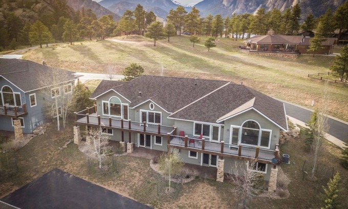 Stanley Hills Condo | Stylish mountain family home with hot tub and all the views you could ask for!