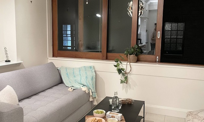 Woolloomooloo Apartment | Stylish & peaceful apartment in the heart of the busy Potts Point