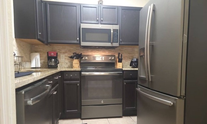 Ventura Condo | Stylish Private UCF Bed&BR/MCO/DT Orl/UCF/IOA