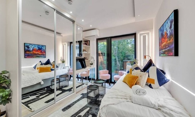 Frognal and Fitzjohns Apartment | Stylish Retreat, Perfectly Cozy – Ideal Locale