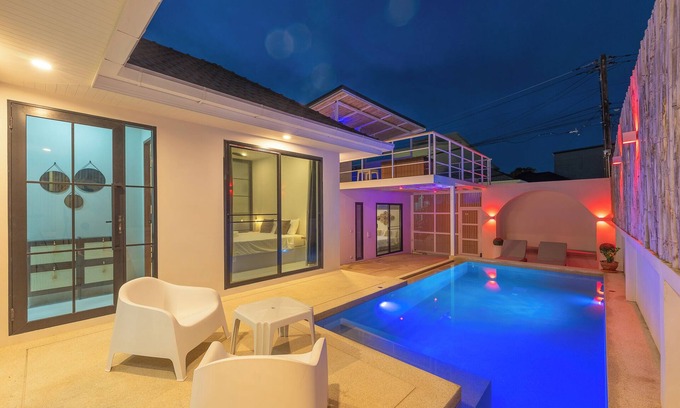 Ban Saiyuan Villa | Stylish Rooftop Pool Villa Sea View V211