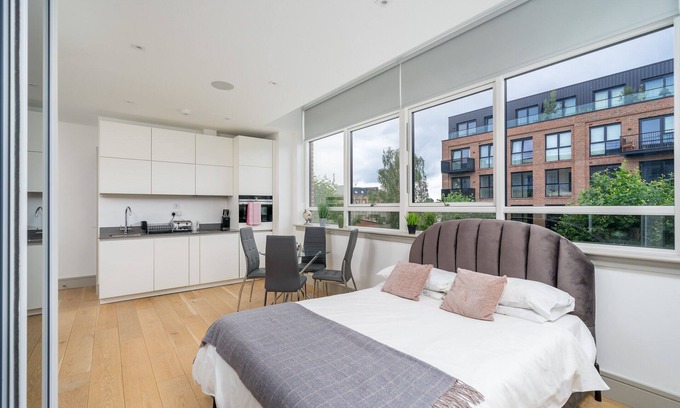 Tottenham Green Apartment | Stylish studio flat in North London
