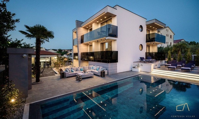 Malinska Villa | Stylish Villa Curiera in the city center with private pool and lounge on Krk