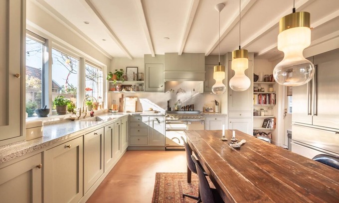 Landsmeer Villa | Stylish waterfront villa with luxurious private wellness, 5 min. From Amsterdam