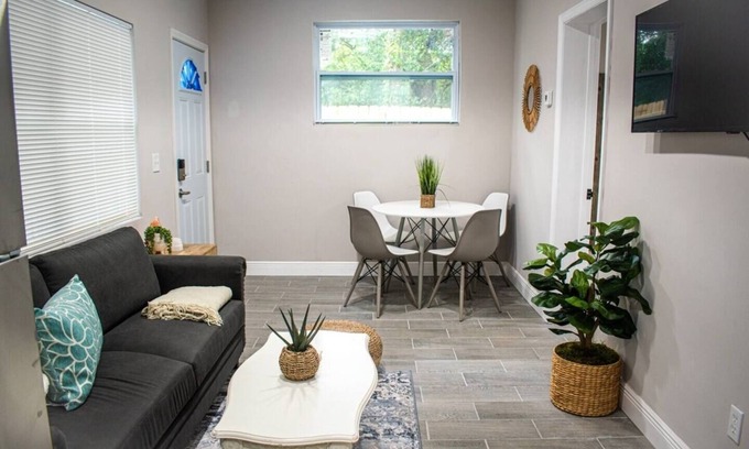 Ybor City Apartment | Stylish Ybor Escape near Downtown 2BR