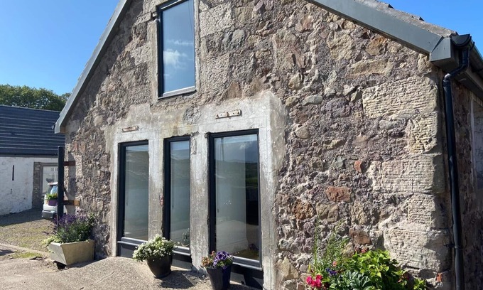 Bridge of Weir Other | Stylishly converted Dairy Parlour/cottage on rural farm