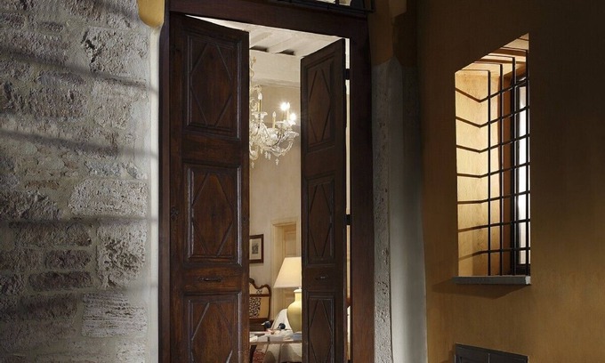 Old Town Apartment | Stylishly renovated 170qm apartment in antique centre of Perugia, quiet location