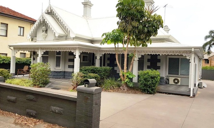 Shenton Park House | Subiaco Heritage House "Gem"!