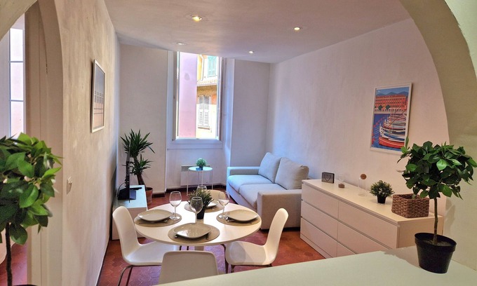 Carabacel Apartment | Sublime Appartement 4P. Dans le Vieux-nice