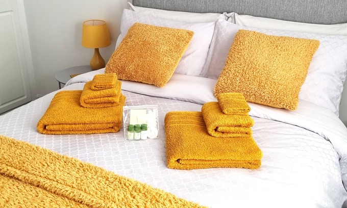 Ipswich Apartment | Suffolk Short Breaks - Weekend & Midweek Getaways & Business Trips - 5★ Reviews