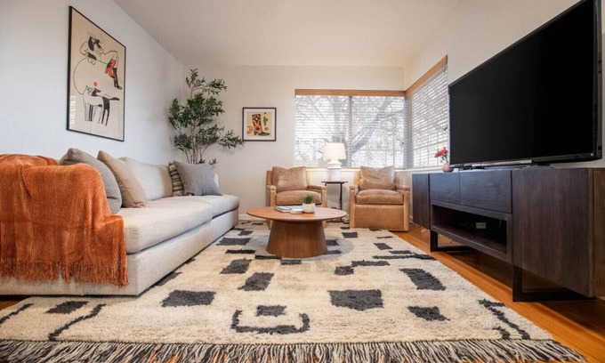 Sugar House Apartment | Sugar House Basecamp - 30 Minutes to Ski Resorts!