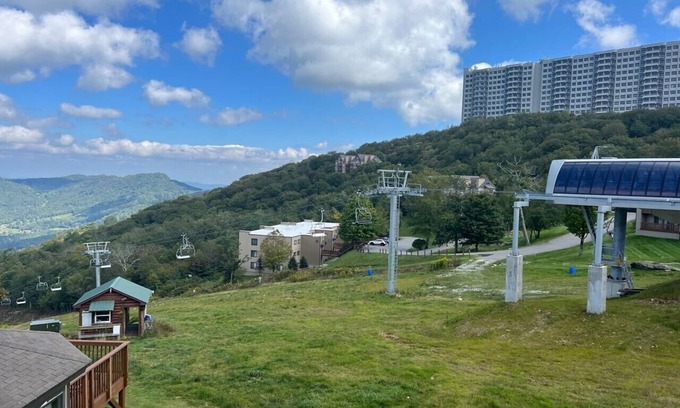 Sugar Mountain Condo | Sugar Ski Premium Powder Haus Two Bedroom - Unit 324