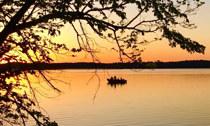 Richville House | Sugarbush Lake Home Paradise located on historic Dead Lake