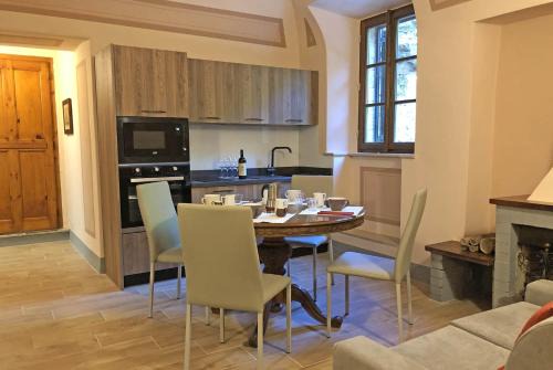 Volterra Apartment | Suite Apartment Castello