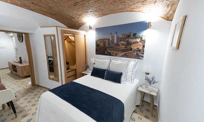 Distrito Centro-Casco-Antiguo Apartment | Suite Cáceres