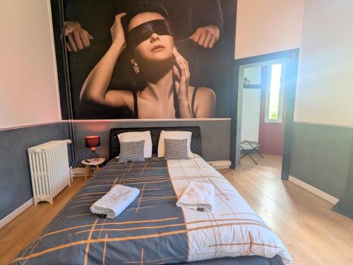 Cluis Bed & Breakfast | Suite Familiale au Château avec Balcon sur Parc - FR-1-591-767