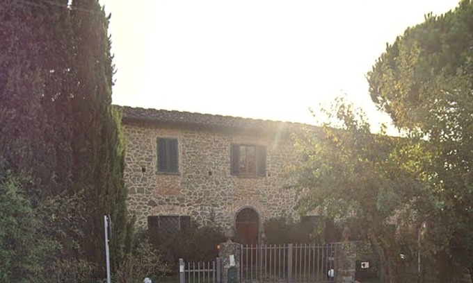 Pian di Sco Apartment | Suite in Tuscan farmhouse between Florence and Arezzo with wifi and pool