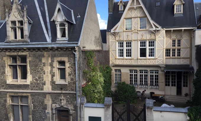 Hincmar Apartment | Suite N°6 The View of Cathedral