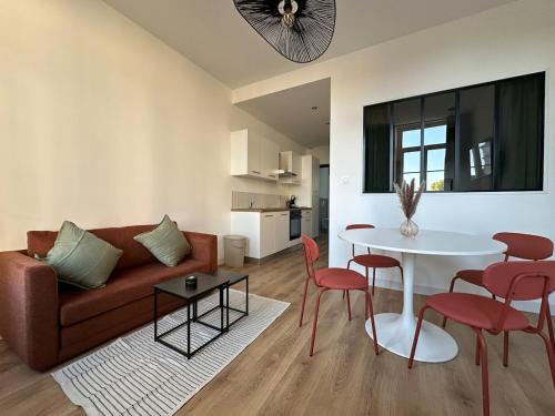 Charleville-Mezieres Apartment | Suite Nova 4 personnes - Vue Hôtel de Ville - à quelques minutes du centre-ville de Charleville-Mézières