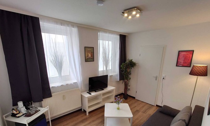 Schwerin House | Suite - Pension am Schloss